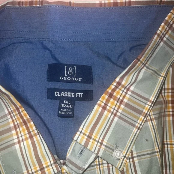 Lightly used long sleeve button up - Picture 2 of 3